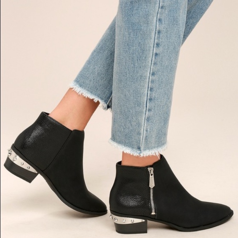 Circus Sam Edelman Spike Studded Ankle Bootie